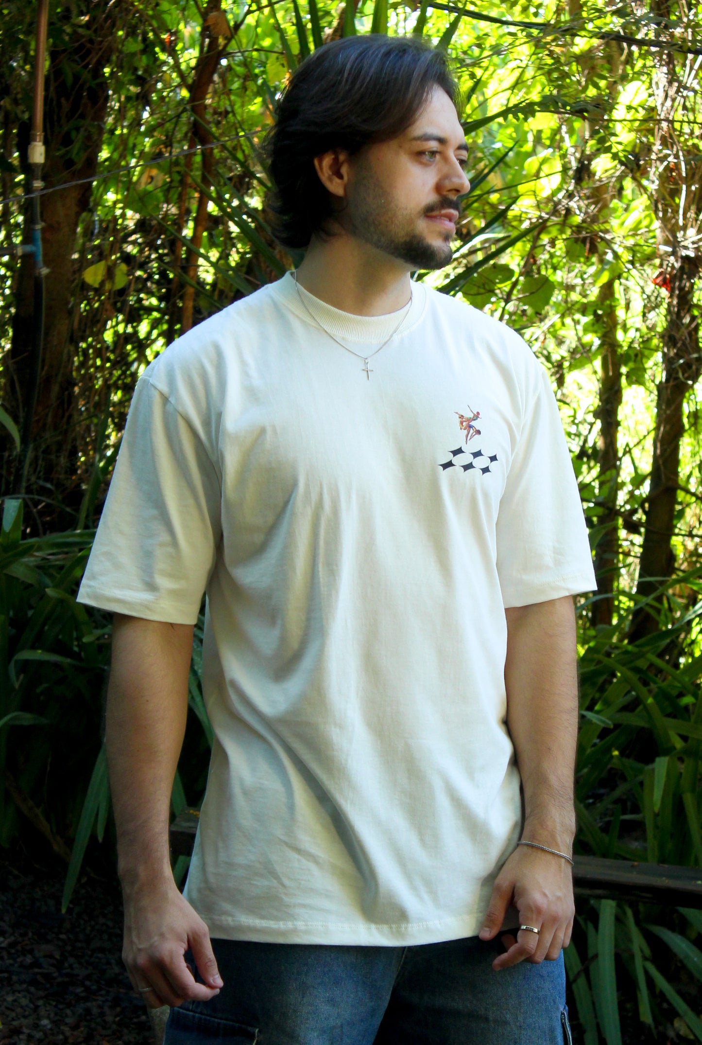 Camiseta O mundo lá fora