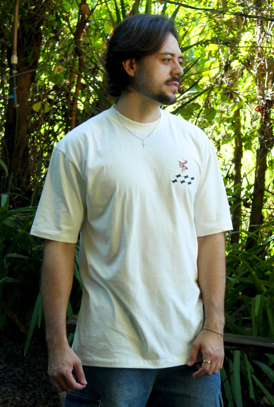 Camiseta O mundo lá fora